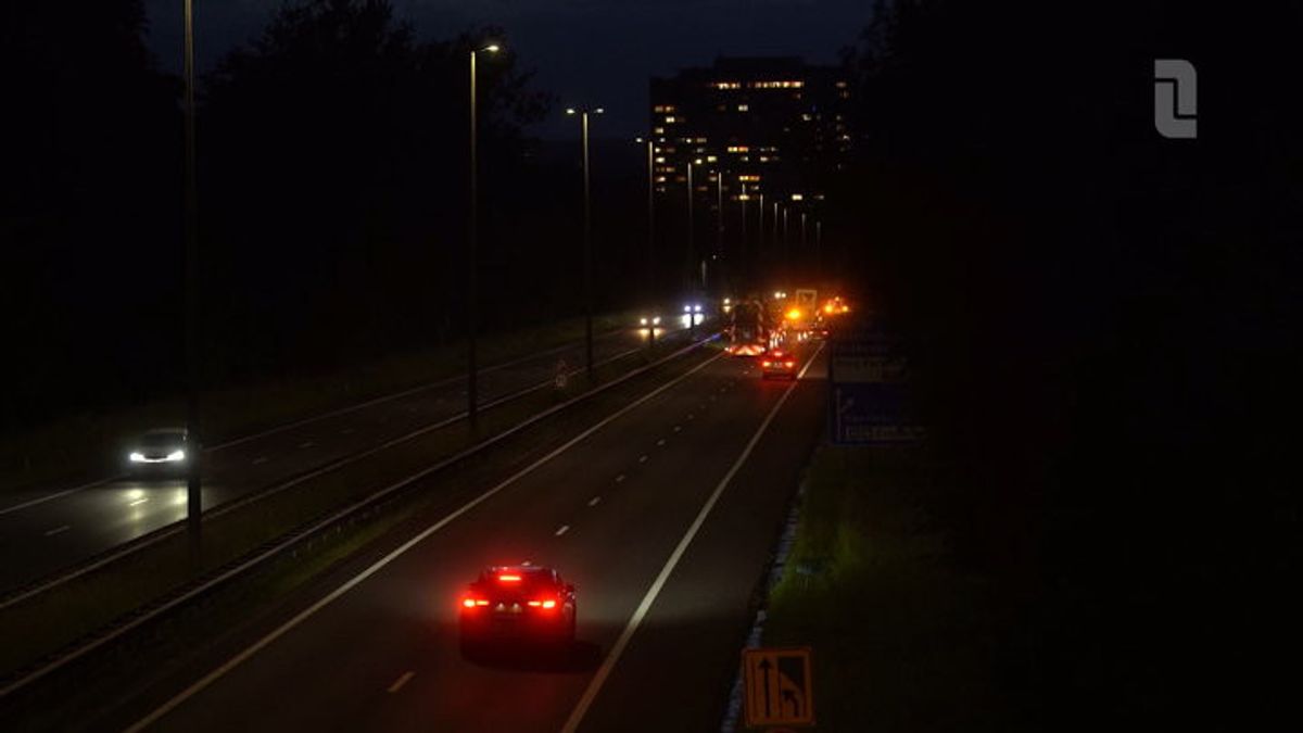 Ongeval op Keulseweg in Heerlen: auto rijdt tegen pijlwagen