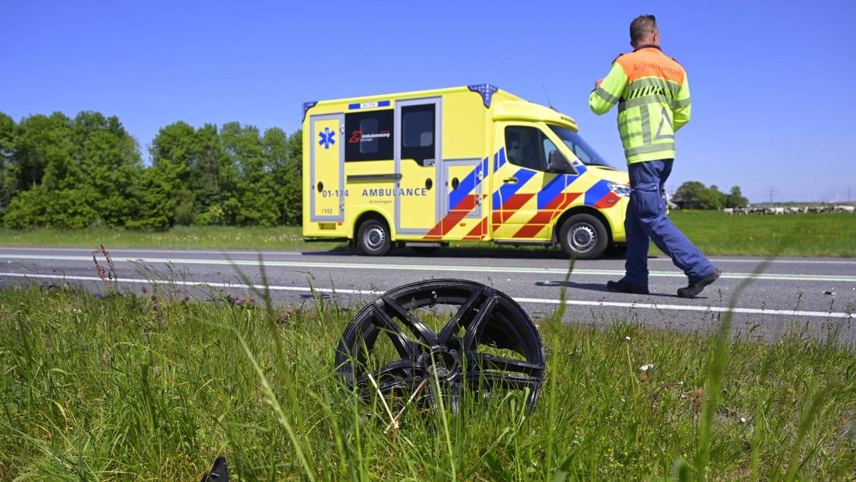 112-nieuws 13 mei: Twee ongelukken op N33 • Kop-staartbotsing op A28