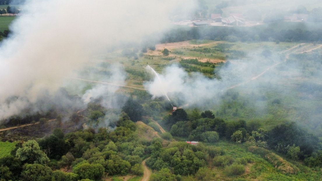 De brand in Ter Apel vanuit de lucht