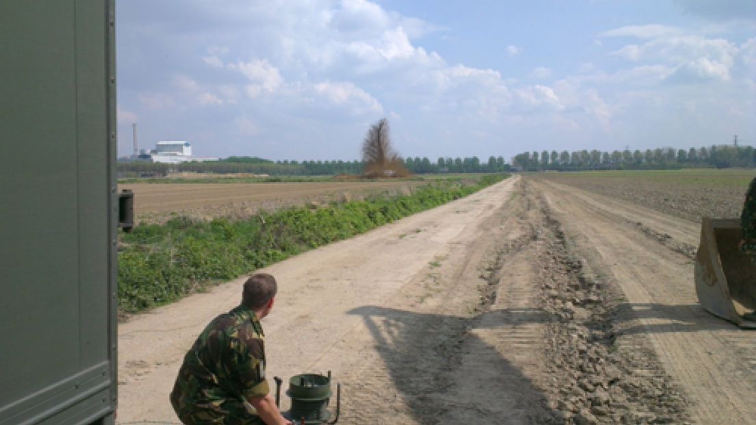 De 70 granaten uit de Tweede Wereldoorlog die maandag op een akker werden gevonden, zijn woensdag tot ontploffing gebracht.