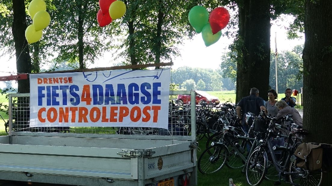 Geen stress om eikenprocessierups bij Fiets4Daagse (Rechten: archief RTV Drenthe)