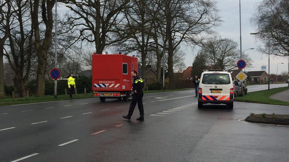 Het verkeer wordt tegengehouden (Rechten: RTV Drenthe / Jeroen Willems)