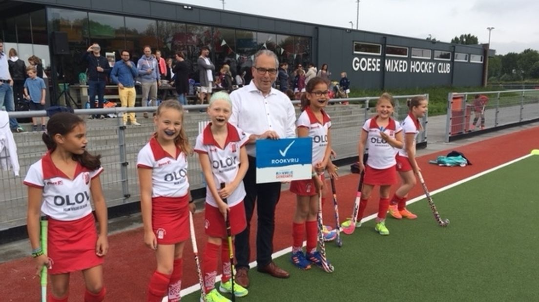 Hockeyclub Goes steekt stokje voor roken