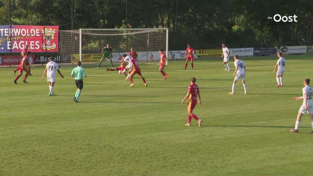 De samenvatting van de oefenwedstrijd Go Ahead Eagles-Vitesse (1-1) in Terwolde