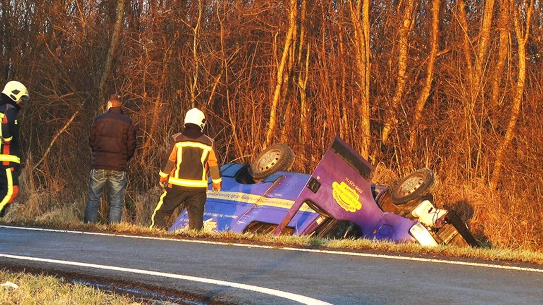 Een 42-jarige Assenaar kwam om het leven bij het ongeluk in Oosternieland (Rechten: Persbureau Meter)