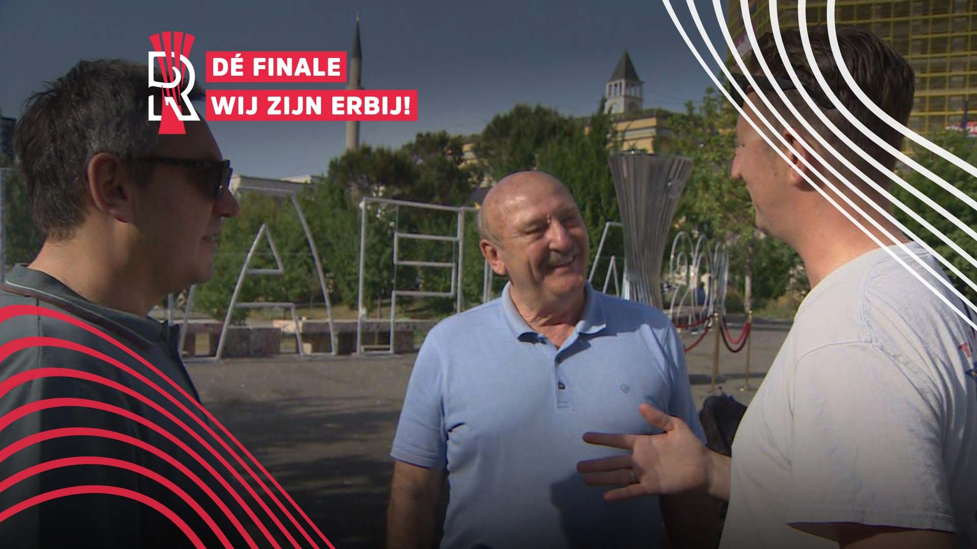 Artur Lekbello treft een Feyenoord-supporter in het centrum van Rotterdam