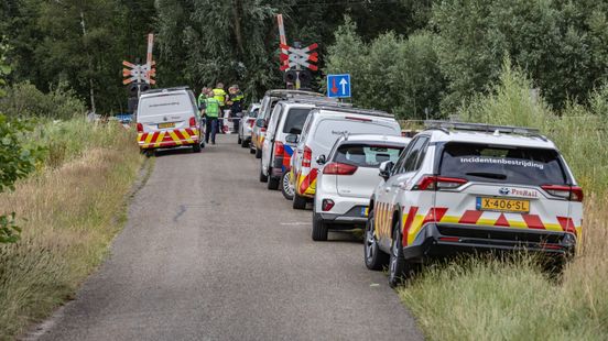 112 Nieuws: Treinverkeer tussen Steenwijk en Heerenveen ligt stil door ongeval met persoon op spoor. 112 Nieuws: Treinverkeer tussen Steenwijk en Heerenveen ligt stil door ongeval met persoon op spoor.