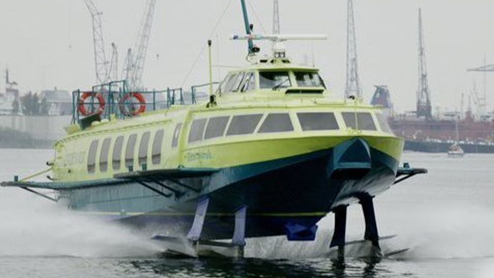 Snelle boot tussen Rotterdam en Dordrecht - Rijnmond