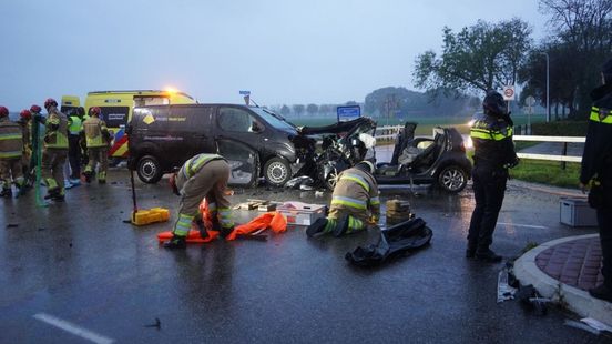 N377 dicht door ernstig verkeersongeval bij Zandvoortweg bij Hasselt. N377 dicht door ernstig verkeersongeval bij Zandvoortweg bij Hasselt.