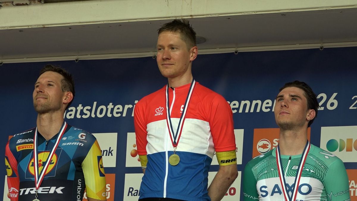 LIVE · Wilco Kelderman wint NK Wielrennen in Nijmegen en Berg en Dal · Vrouwen begonnen