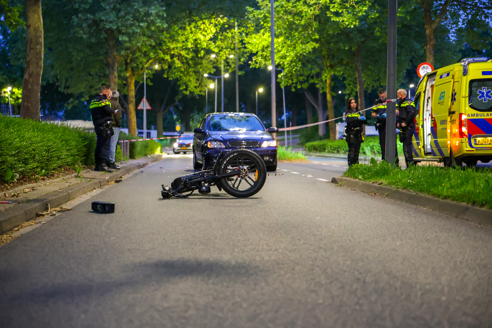 Het slachtoffer is naar het ziekenhuis gebracht.