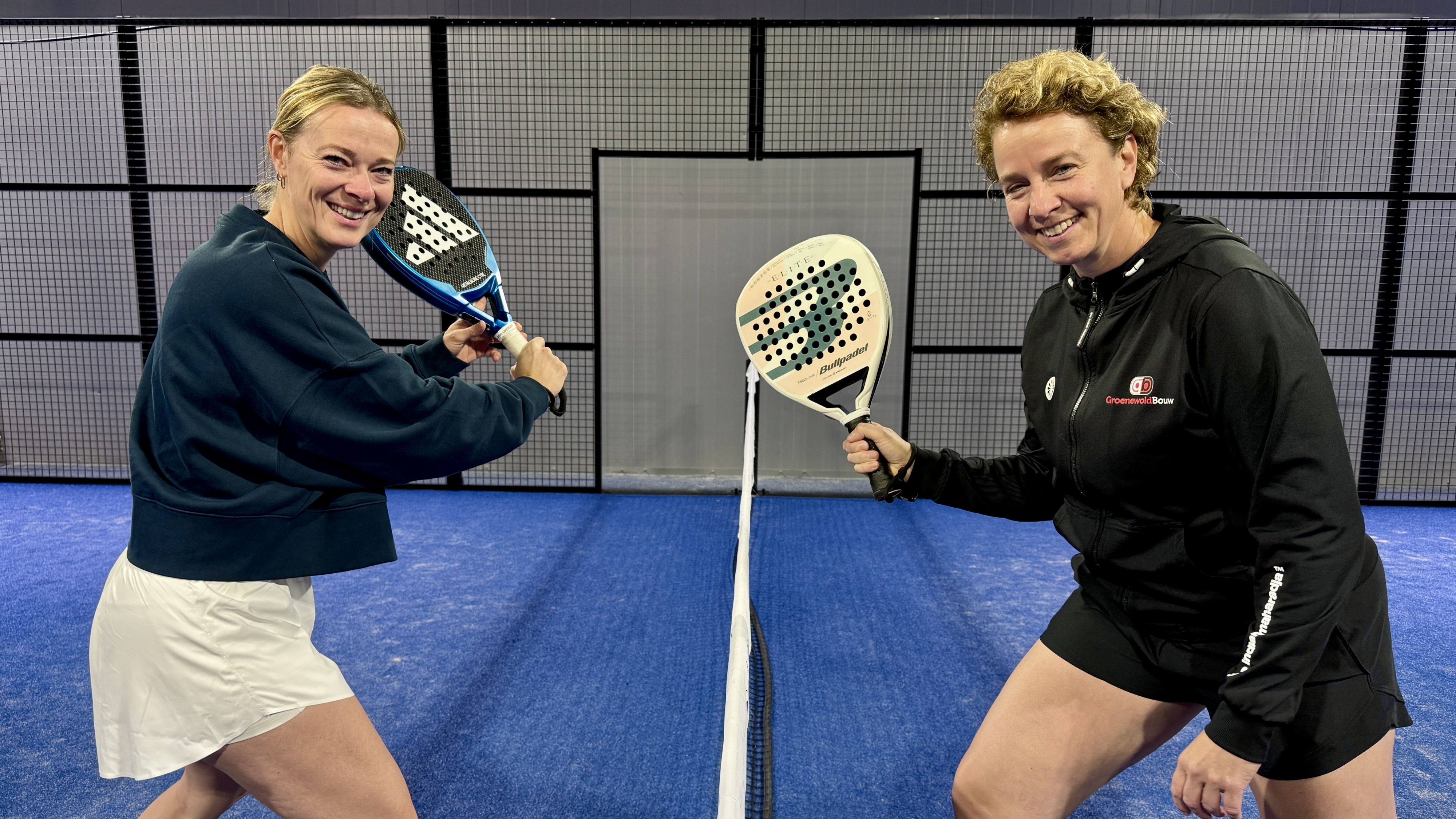 Topschaatssters Marije Joling en Renate Groenewold zijn nu 'rete-fanatieke' padellers