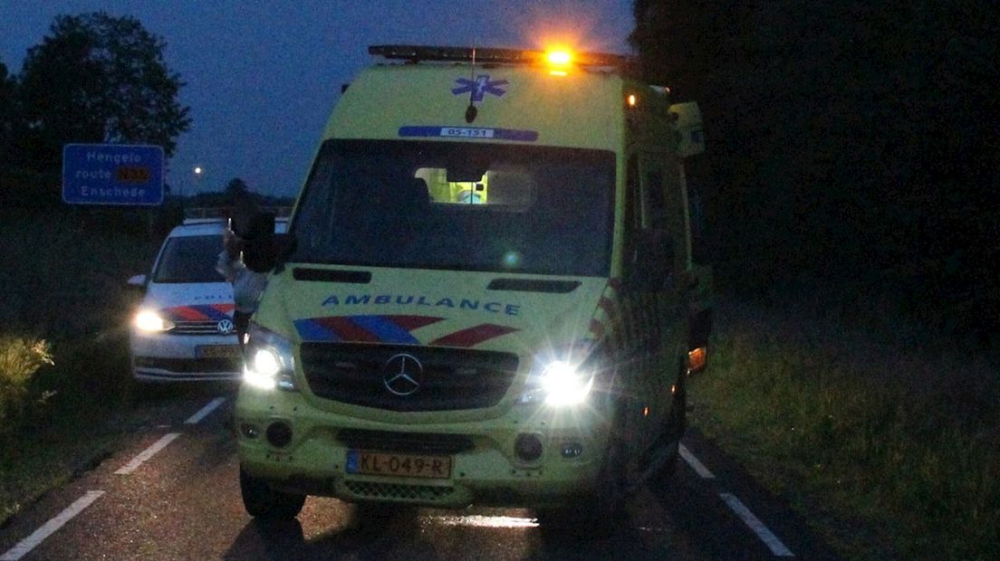 Vrouw met spoed naar ziekenhuis na ongeval met scooter bij Nijverdal