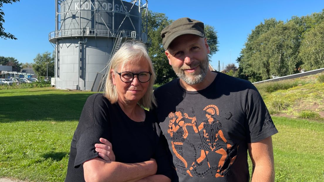 Irma van Zand en Erik Neimeijer bij de Gashouder Dedemsvaart