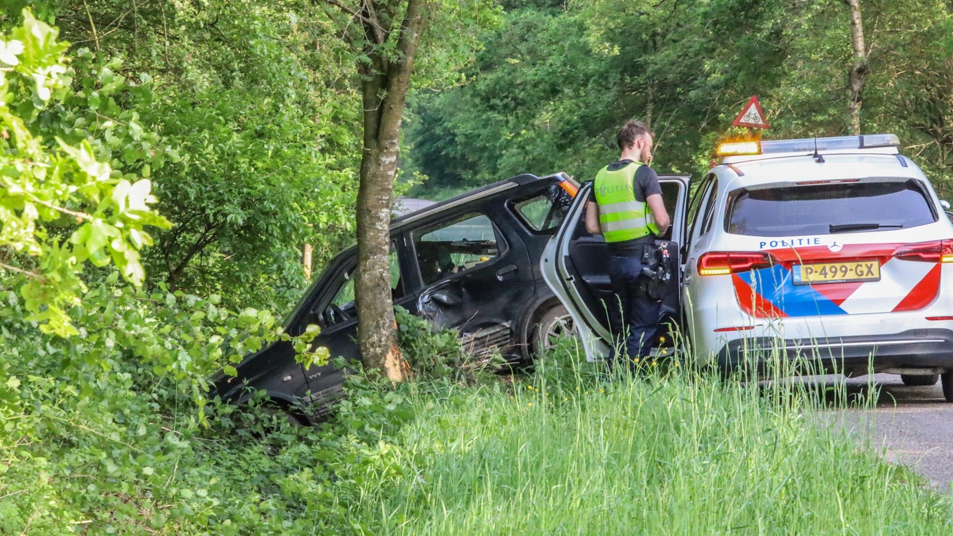 112-nieuws: Automobilisten in de sloot bij Marum en Scheemda