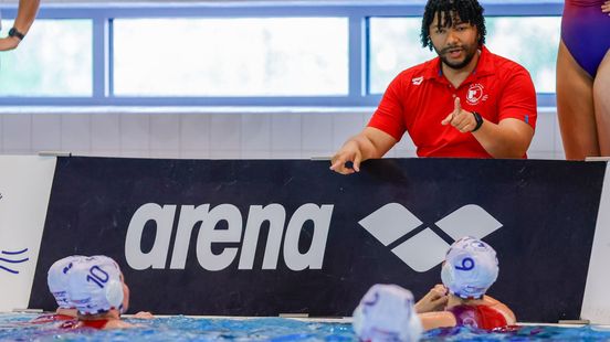 Coach Polar Bears blijft langer • Büttner mogelijk in staf Vitesse