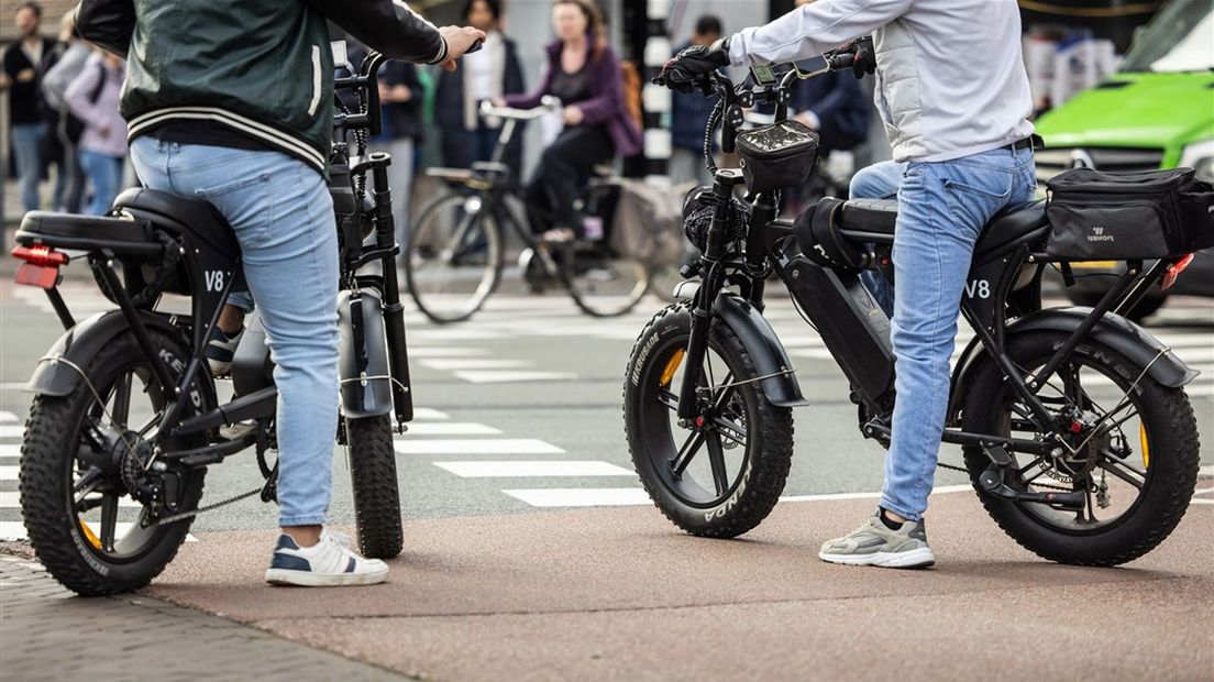 Ziekenhuizen pleiten voor helm en minimumleeftijd: "Aantal ernstige ongevallen met fatbike neemt toe" - Oost
