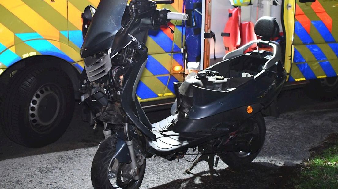 Scooterrijder raakt gewond bij eenzijdig ongeval in Den Ham