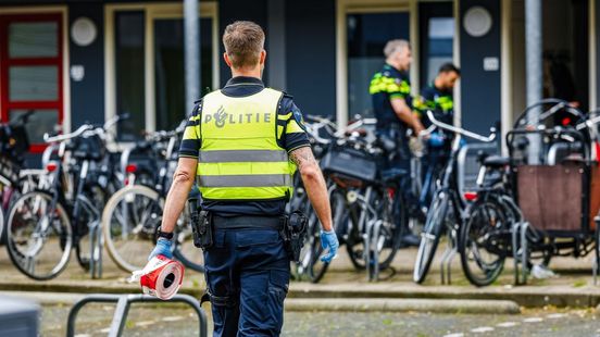 Vrouw gewond bij steekincident in Enschede, mogelijk gestoken met betonschaar Home
