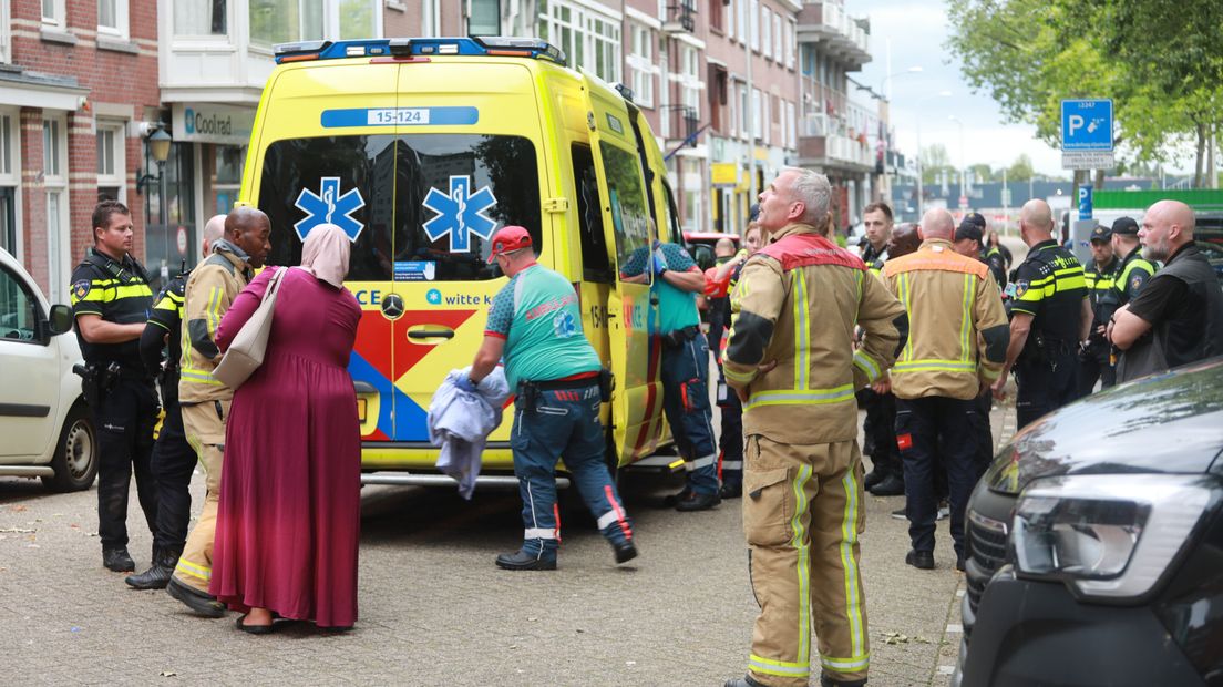 Zes kinderen werden zaterdagavond onwel aan de Goudriaankade
