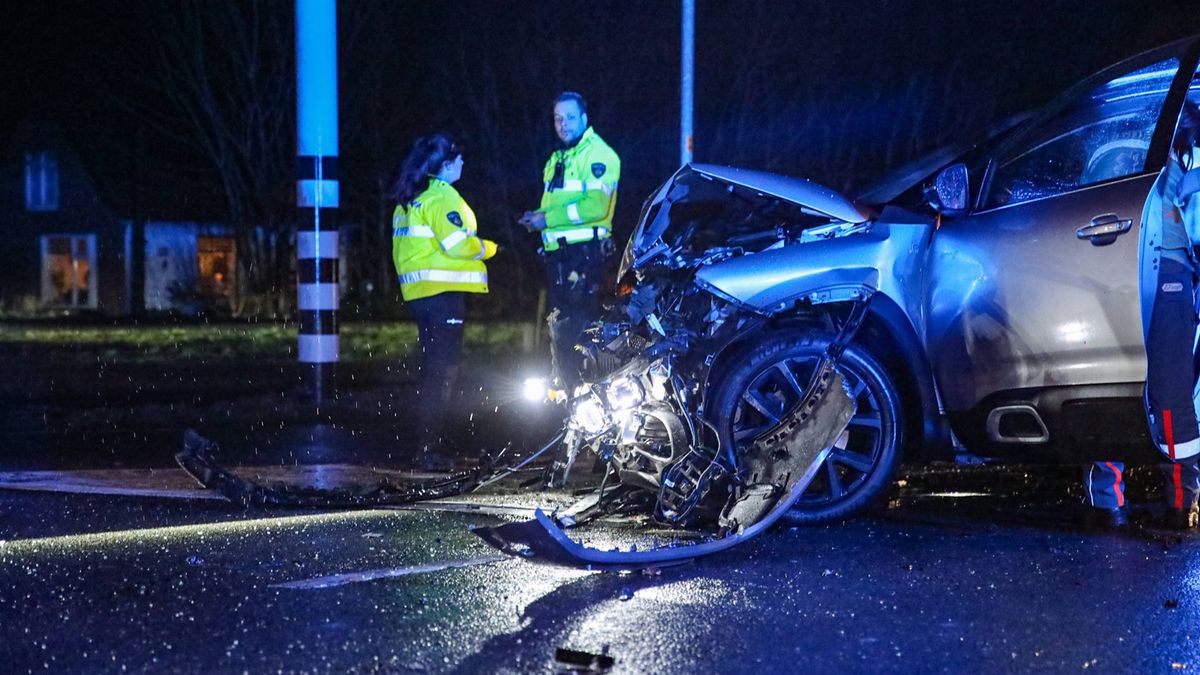 112-nieuws: Kop-staartaanrijding op A7 tussen Groningen en Hoogkerk