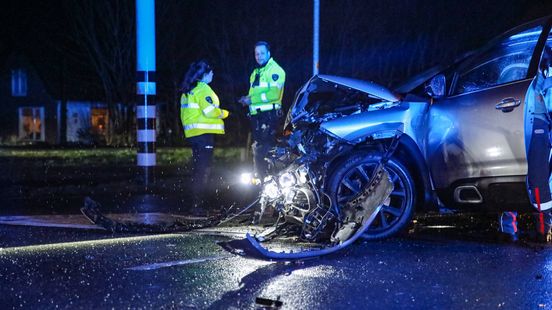 Kop-staartaanrijding op A7 • Autos botsen in Scheemda. Kop-staartaanrijding op A7 • Autos botsen in Scheemda.