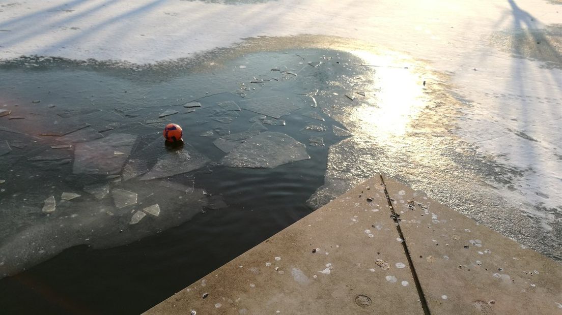 In Zoetermeer zakte er een jongen door het ijs