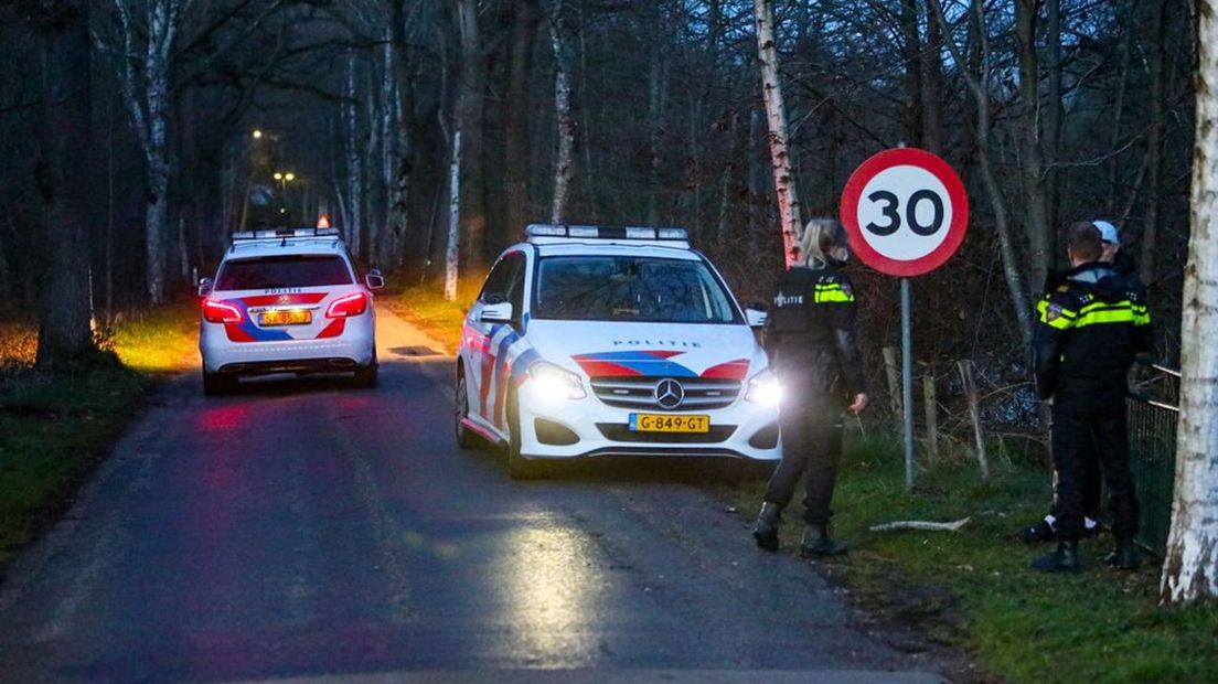 Politie doet onderzoek in Vaassen.