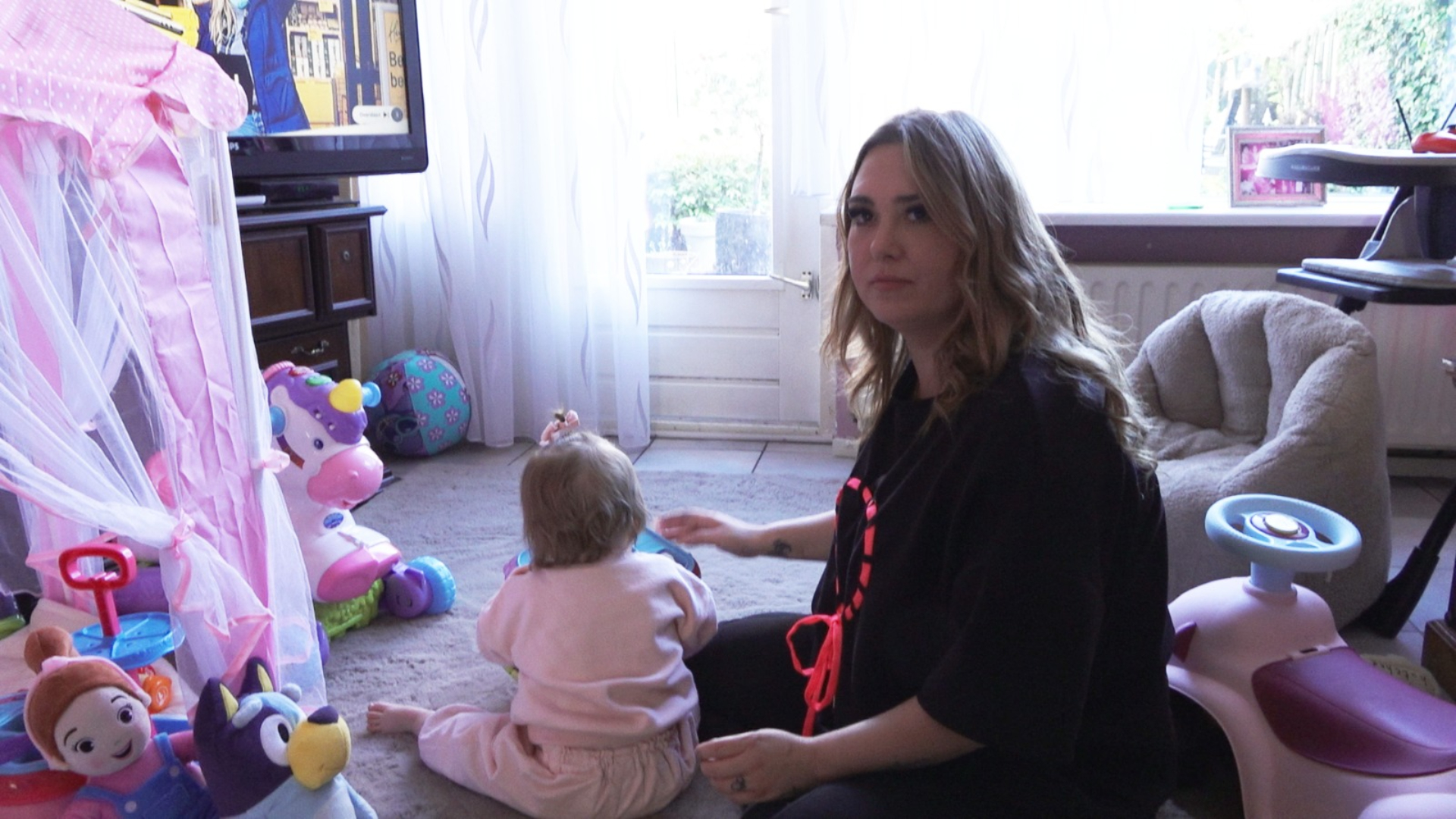 Delilah en haar dochtertje moeten 1 mei uit het huurhuis van oma vertrekken.