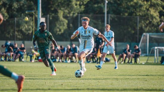 Vitesse flink onderuit • laatste kans Arensman