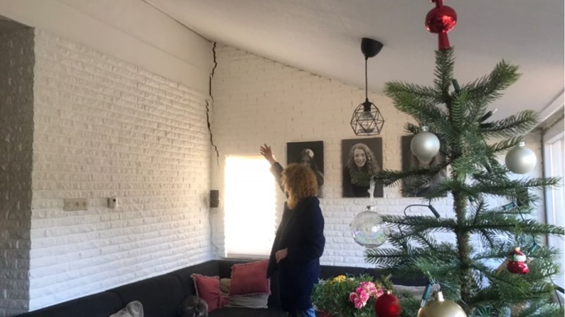 Scheuren in het huis van Doreen Noord (Rechten: RTV Drenthe / Marjolein Knol)