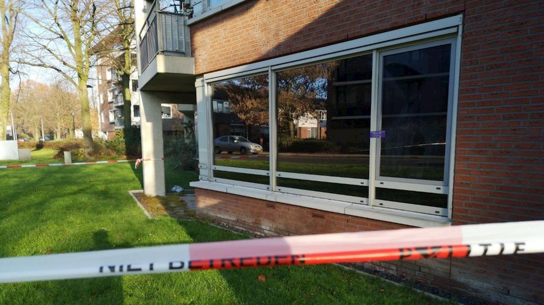 Bewoner komt om bij brand in appartement in Almelo