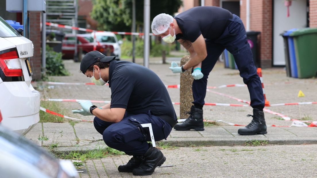 De bewoners op het Pijlstaartpad worden opgeschrikt door een harde knal