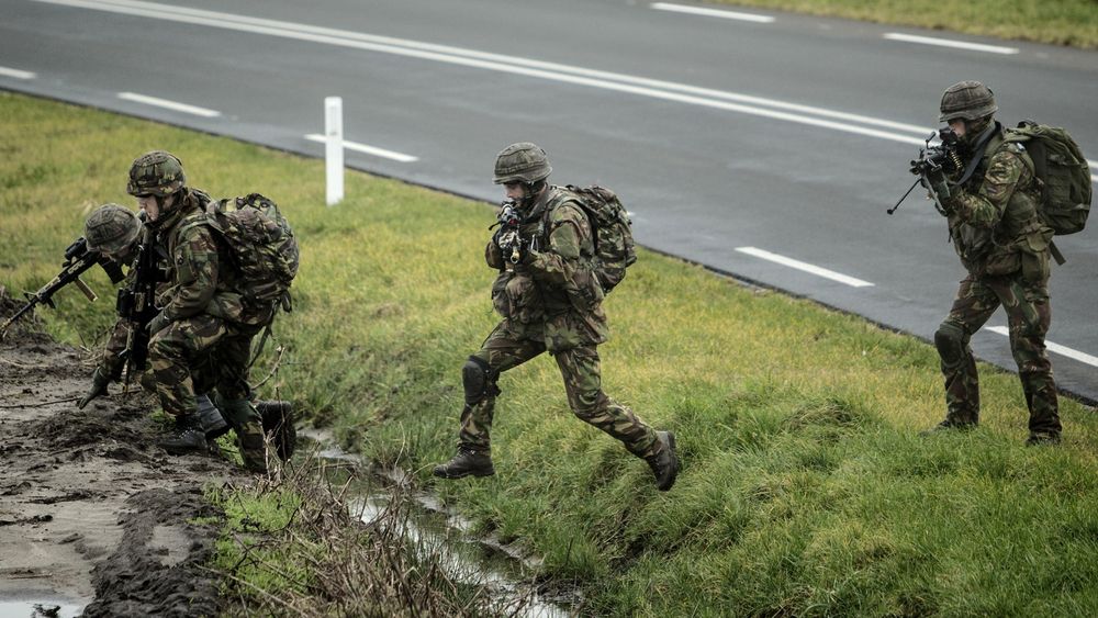 Lopend Vuur: De militaire dienstplicht moet terugkeren - RTV Noord