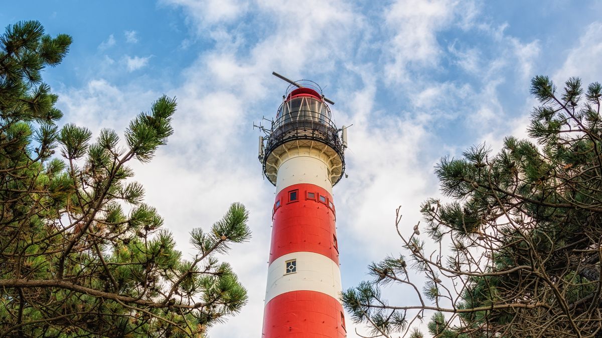 Verdachte van dubbele zedenzaak op Ameland blijft vastzitten