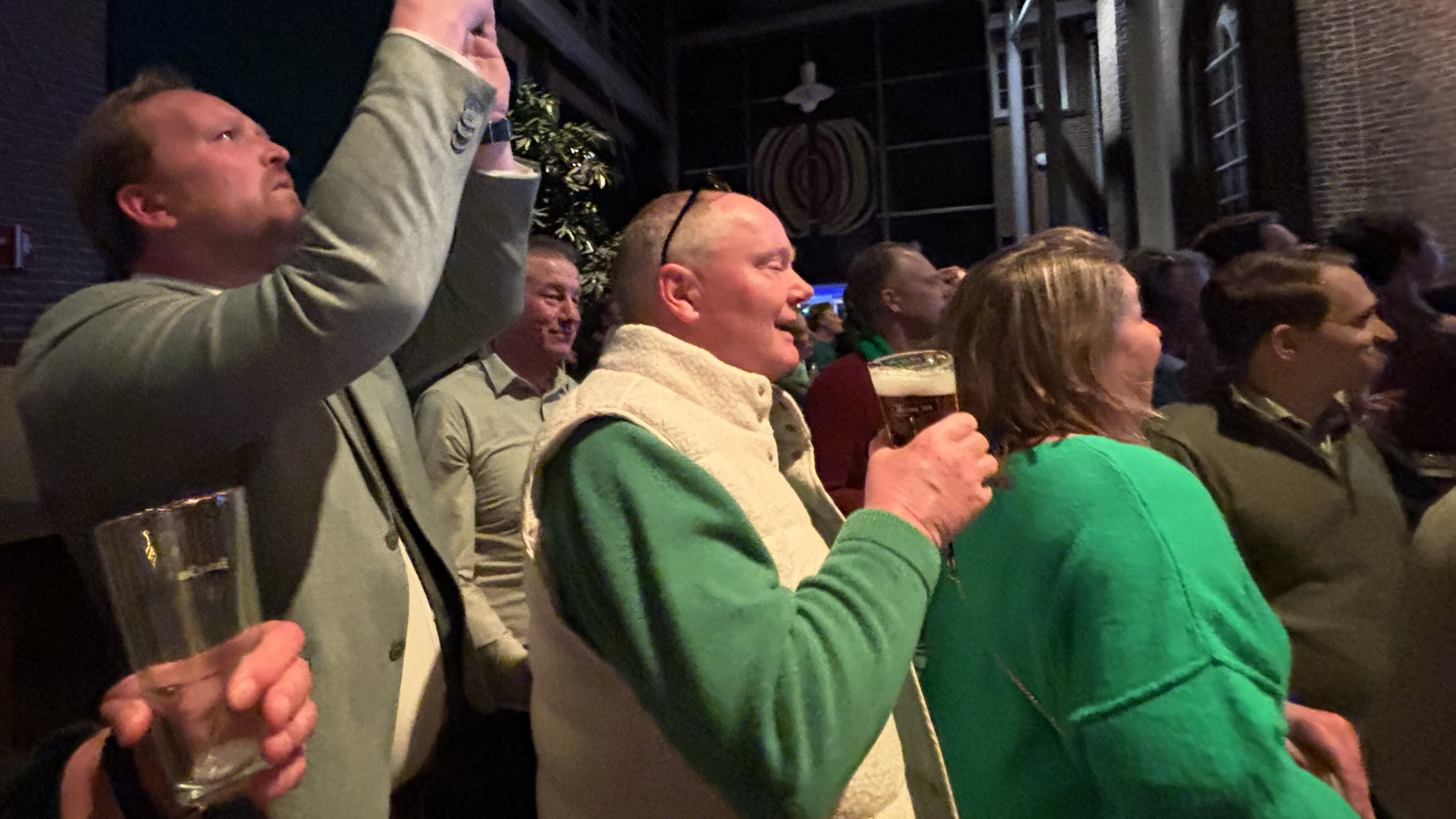 In de zaal waar Súdwest-Fryslân alles in de gaten houdt