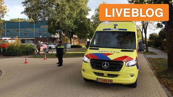 gewonde na frontale botsing • auto schept fietsster. gewonde na frontale botsing • auto schept fietsster.