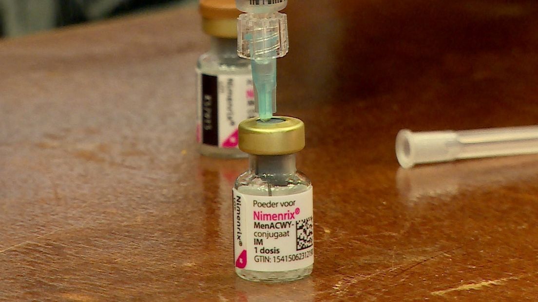 Een potje met de vaccinatie