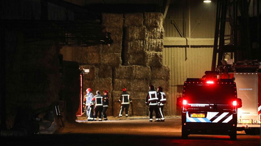 De brandweer rukte uit voor een brand bij HempFlax