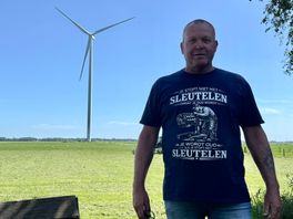 Arie is de herrie van de windmolen achter zijn tuin spuugzat: 'Daar gaan we weer'