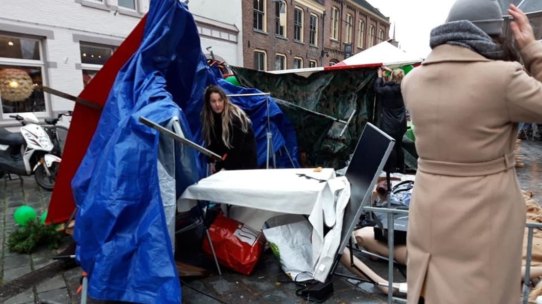 Kraampjes kerstmarkt Goes ingestort door harde wind, deel evenement afgelast