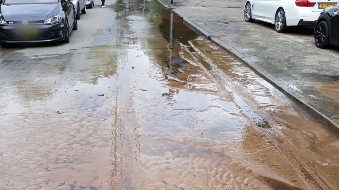 Wateroverlast in Veendam door een lekke leiding