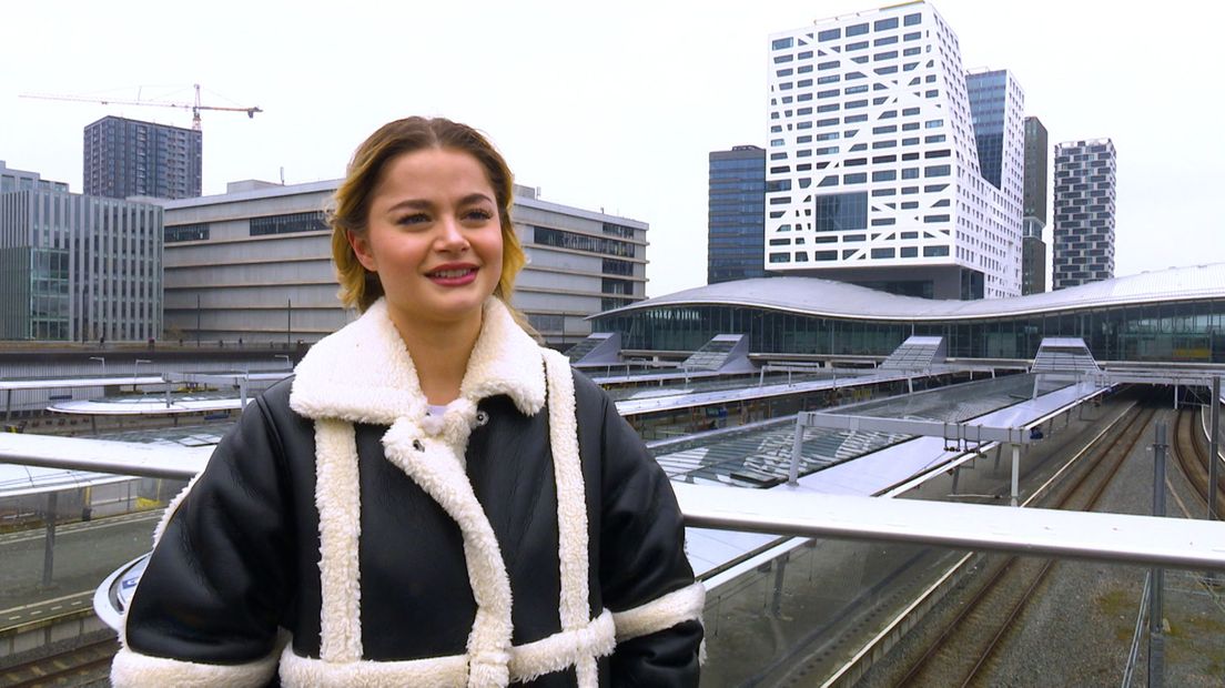 Stefania op een van haar favoriete plekken in de stad