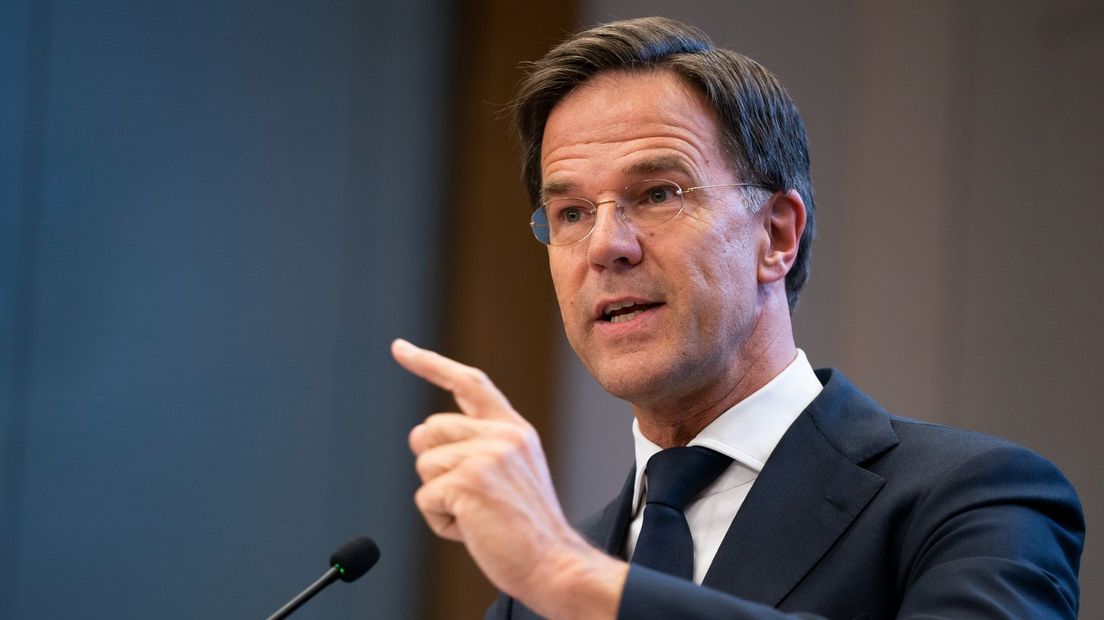 Premier Rutte aan het woord tijdens de persconferentie