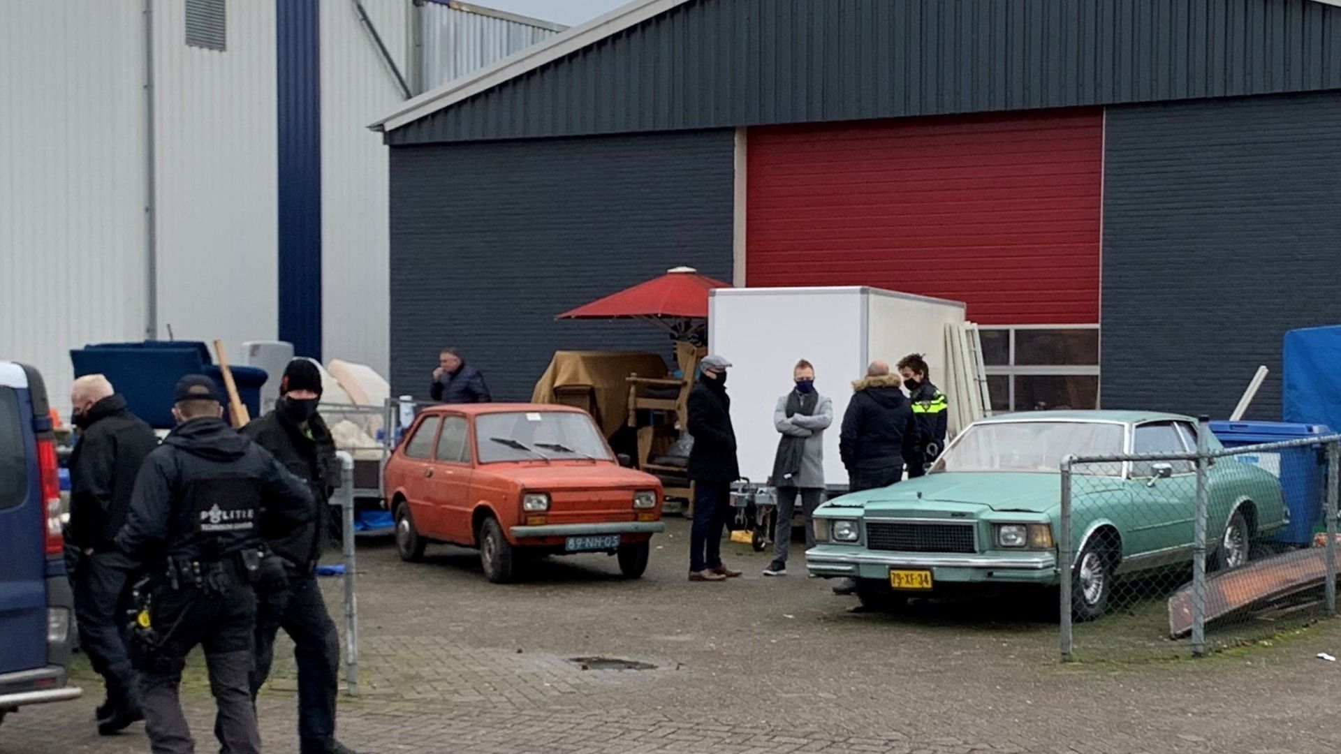 Inval van de politie in Wolvega, december 2020
