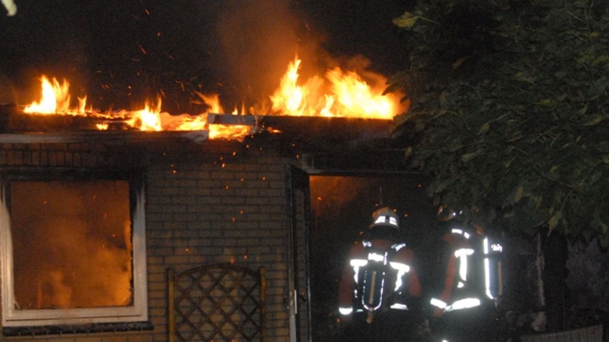 Brand verwoest bungalow in Pesse