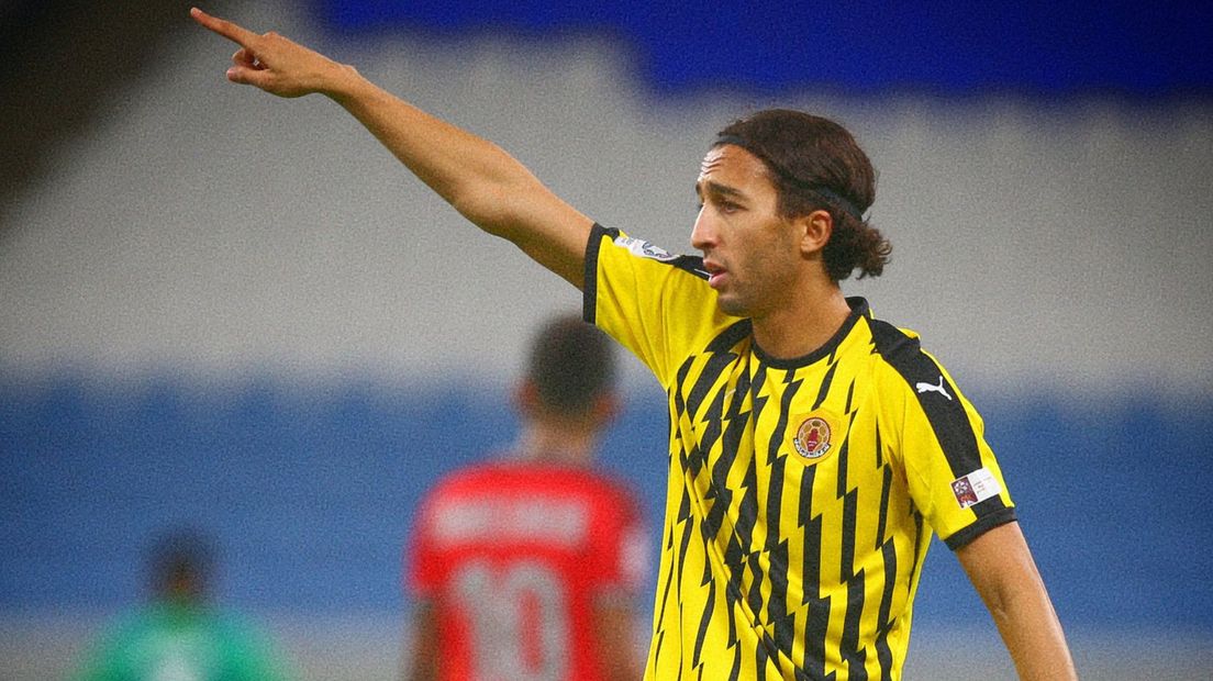 Nasser El Khayati tijdens zijn debuut.