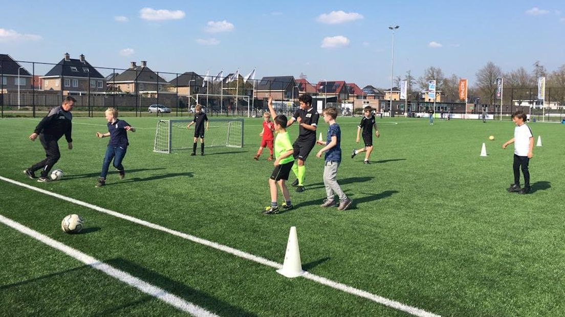 Peter van Meerten tijdens een training bij AVC Heracles.