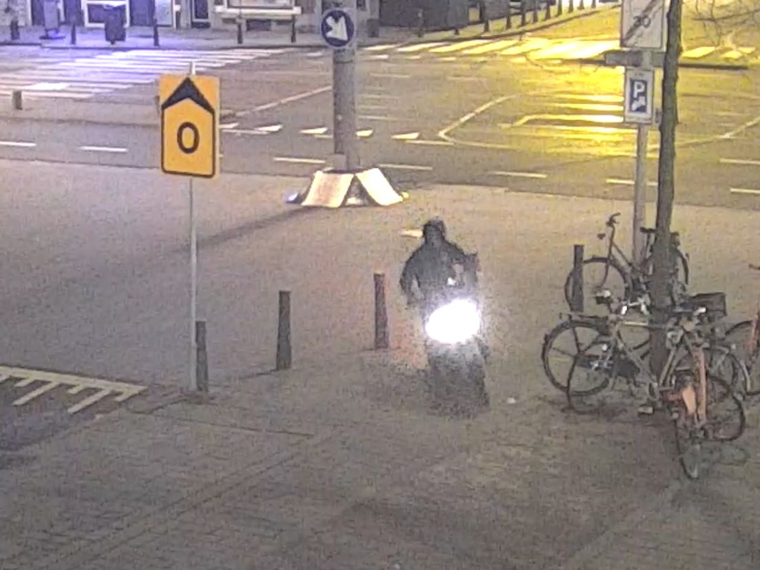De verdachte op de scooter