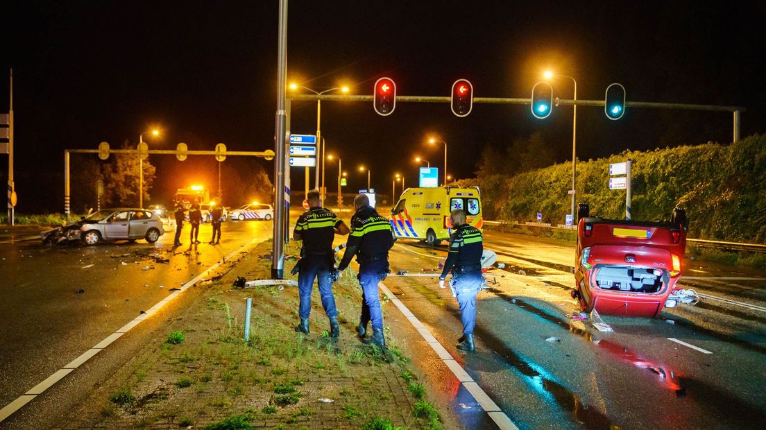 Het ongeluk gebeurde op de kruising naast het kantoor van Ernst & Young.